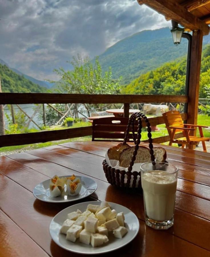Guest House Aprripe Guri Fierza Luaran gambar