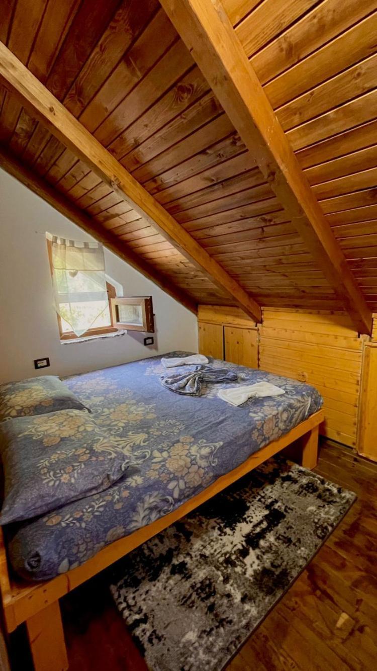 Guest House Aprripe Guri Fierza Luaran gambar